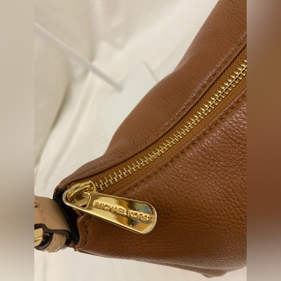 Michael Kors Pebbled Leather Camel Mini Hobo- Adjustable Strap. Goldtone Buckle - Picture 4 of 16